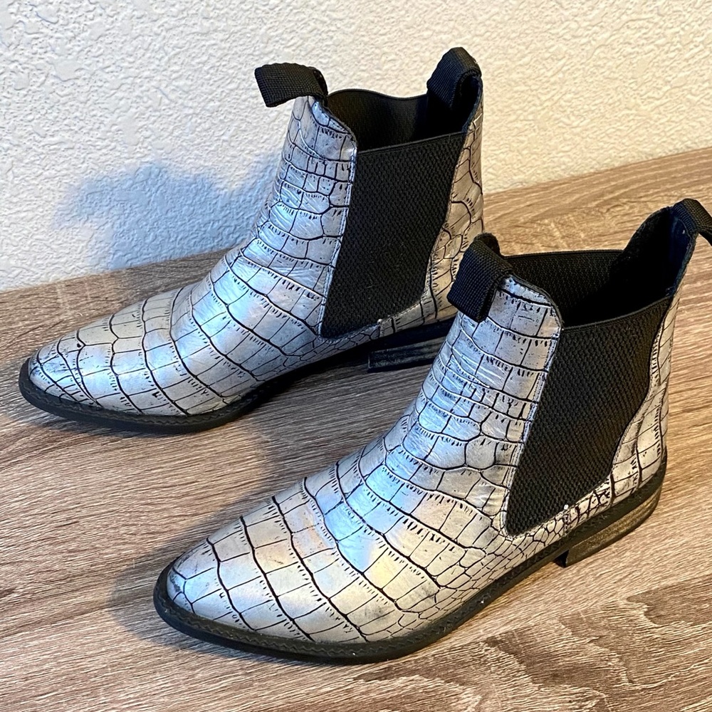 Miista Leather Metallic Ankle Boots Size 6 US